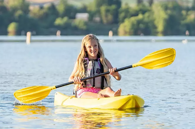 Lifetime Wave 6' Youth Kayak (Paddle Included)